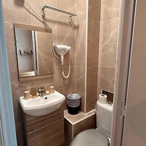 Zimmer mit zwei Einzelbetten